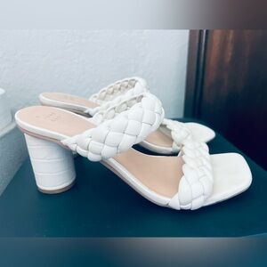 A new day women’s  Basil’s Heel - Cream Size 8.5